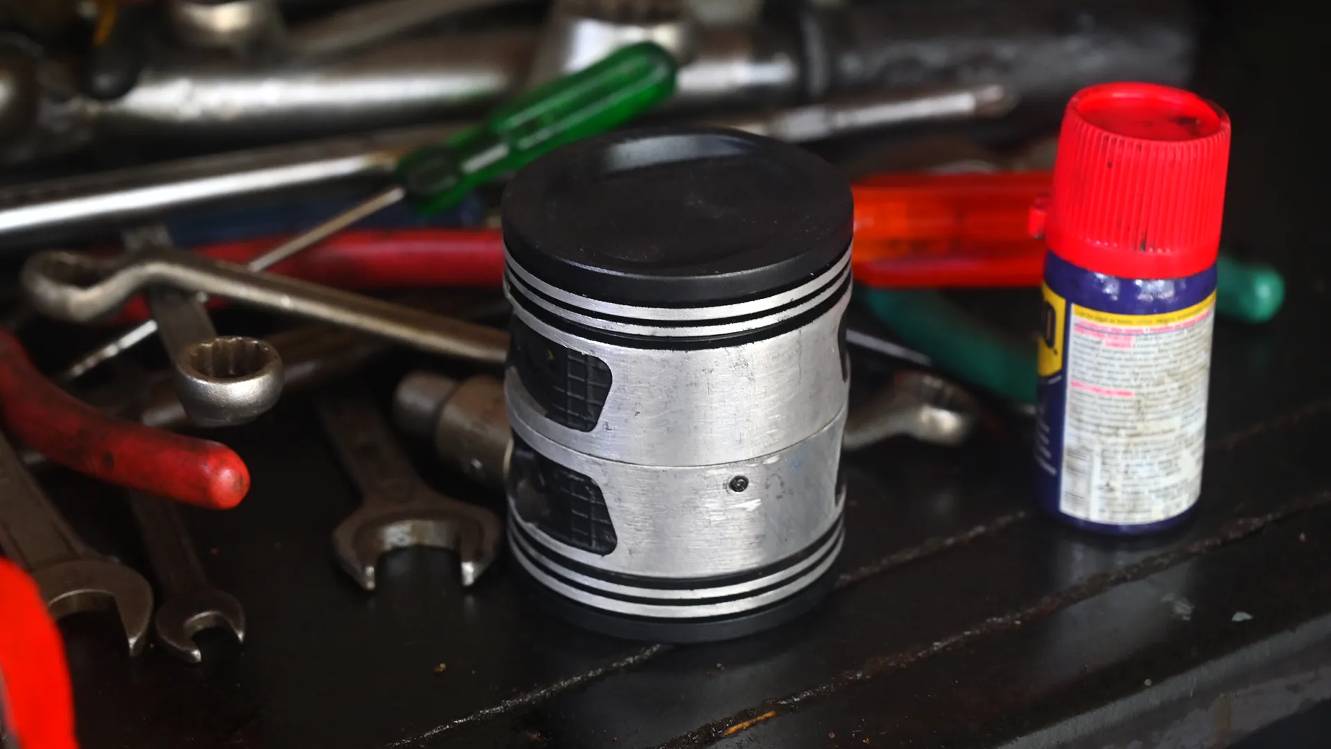 Piston casing Bluetooth speaker