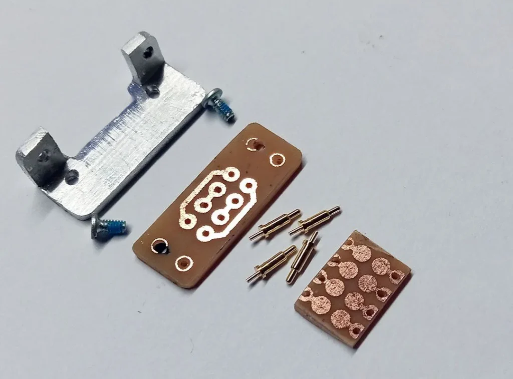 Pogo pin Head and connecting plate
